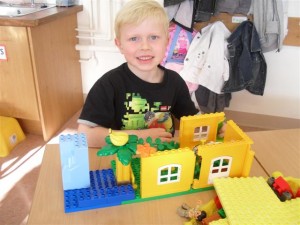 look at my lego house!